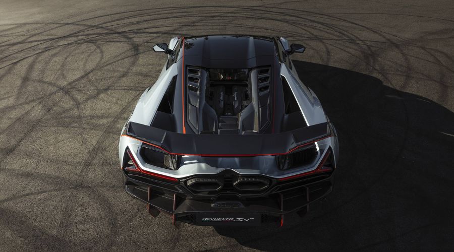 Lamborghini engine