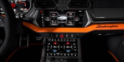 Urus Se Interior Image Card 2