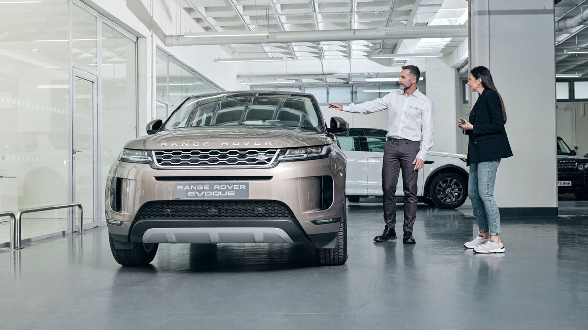 Land Rover Service Plans Offer | Charles Hurst Land Rover